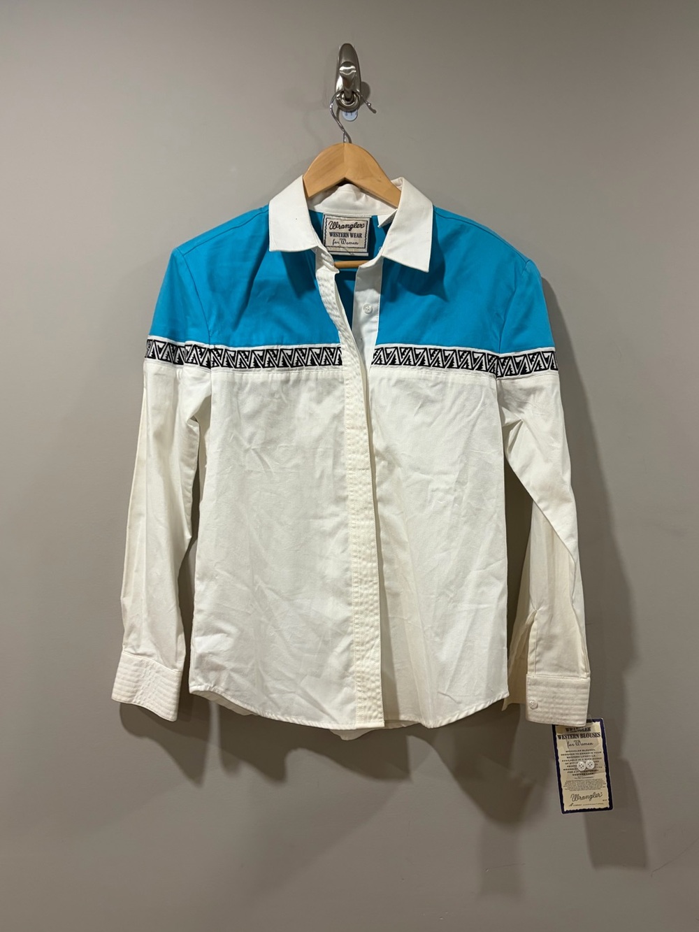 Vintage Wrangler Western Wear Women’s Blouse NOS Turquoise - RARE